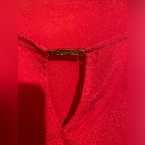 Calvin Klein-Hot pink Blouse with gold detailing - Picture 2 of 5
